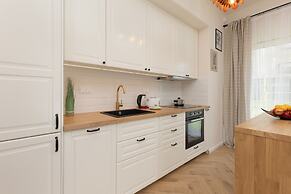 Srodziemnomorska Warsaw by Renters