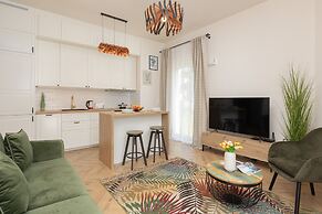 Srodziemnomorska Warsaw by Renters