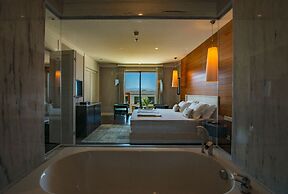 SUNDANCE SUITES HOTEL