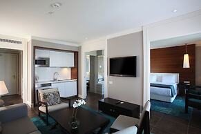 SUNDANCE SUITES HOTEL