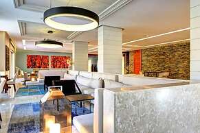 SUNDANCE SUITES HOTEL
