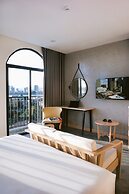 Shi House by Haviland