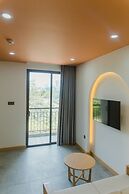 Shi House by Haviland