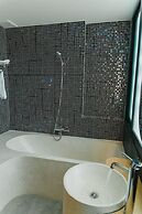 Shi House by Haviland