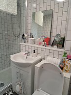Charming 1-bed Apartment in Troon