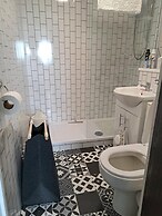 Charming 1-bed Apartment in Troon