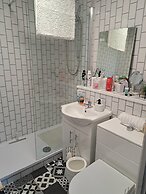 Charming 1-bed Apartment in Troon