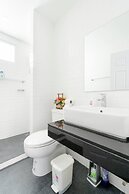 Charming Studio Suite - Private Washer