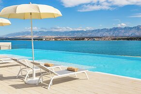 Aminess Style Glamping Villas & Holiday Homes Avalona