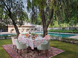 AM Hotel Kollection, Meerut