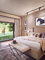 AM Hotel Kollection, Meerut