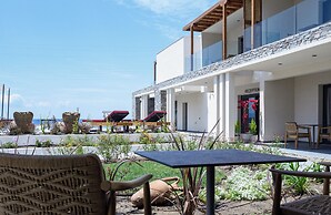 Amyntas Seafront Hotel