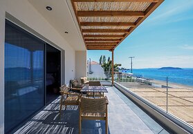 Amyntas Seafront Hotel