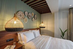 Amyntas Seafront Hotel