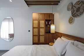 Amyntas Seafront Hotel