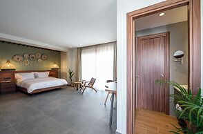 Amyntas Seafront Hotel