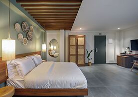 Amyntas Seafront Hotel