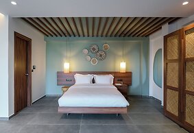 Amyntas Seafront Hotel