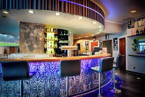 enjoy Hotel am Studio