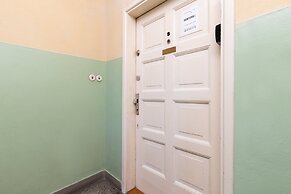 Heart of Gdansk Apartment by Renters