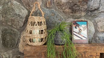 Robinson Cabin 3 Bedroom Cabin by RedAwning