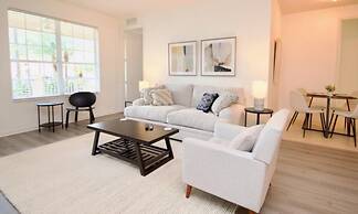 New! Vista Cay Luxury Mirage 2 Bedroom Condo by RedAwning