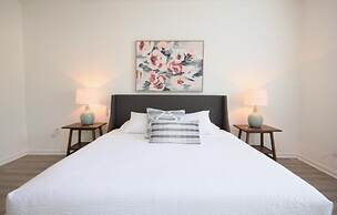 New! Vista Cay Luxury Mirage 2 Bedroom Condo by RedAwning