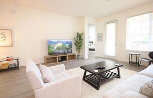 New! Vista Cay Luxury Mirage 2 Bedroom Condo by RedAwning