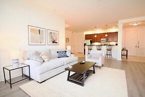 New! Vista Cay Luxury Mirage 2 Bedroom Condo by RedAwning