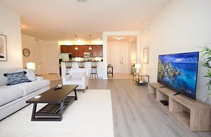 New! Vista Cay Luxury Mirage 2 Bedroom Condo by RedAwning