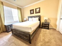 Beautiful 2 Bed Condo In Tuscana Resort 2 Bedroom Home by RedAwning