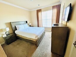 Beautiful 2 Bed Condo In Tuscana Resort 2 Bedroom Home by RedAwning