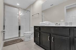 Modern 5br Solara Private Pool 5 Bedroom Townhouse