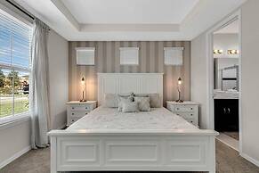 Modern 5br Solara Private Pool 5 Bedroom Townhouse