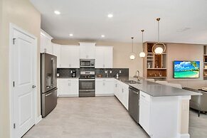 9 Bed Game Room In Storey Lake Amazing Game Room 9 Bedroom Home by Red