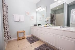 Vista Cay Casa Bonita 3 Bedroom Townhouse by RedAwning