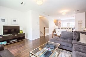 Vista Cay Casa Bonita 3 Bedroom Townhouse by RedAwning