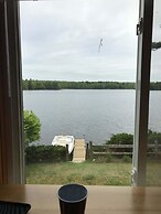 Annabessacook Retreat Limit 8 3 Bedroom Home by RedAwning