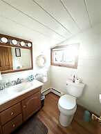 Annabessacook Retreat Limit 8 3 Bedroom Home by RedAwning