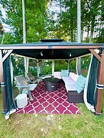 Annabessacook Retreat Limit 8 3 Bedroom Home by RedAwning