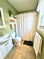 Annabessacook Retreat Limit 8 3 Bedroom Home by RedAwning