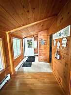 Annabessacook Retreat Limit 8 3 Bedroom Home by RedAwning