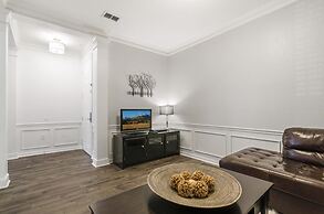 Vista Cay Luxury Secret 3 Bedroom Condo by RedAwning