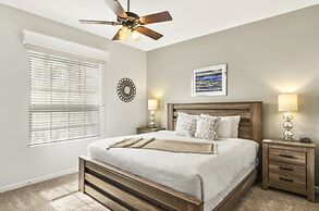 Vista Cay Luxury Secret 3 Bedroom Condo by RedAwning