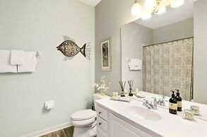 Vista Cay Luxury Secret 3 Bedroom Condo by RedAwning