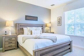 Vista Cay Casa Mystique 3 Bedroom Townhouse by RedAwning