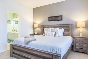 Vista Cay Casa Mystique 3 Bedroom Townhouse by RedAwning