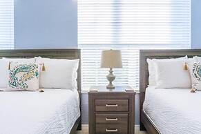 Vista Cay Casa Mystique 3 Bedroom Townhouse by RedAwning