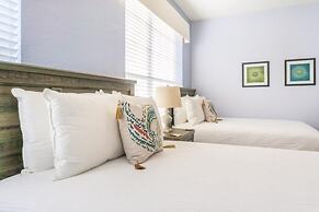 Vista Cay Casa Mystique 3 Bedroom Townhouse by RedAwning