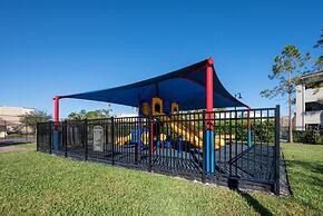 Penthouse Utopia 3 Bedroom Condo by RedAwning